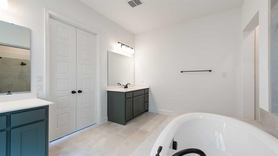 Furnished interior view inside a new home in Devonshire 55', Forney (Image 10). Furnished interior view inside a new home in Devonshire 55', Forney (Image 10).