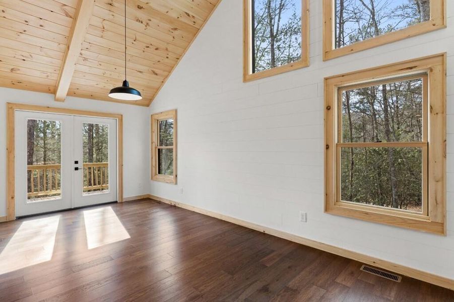 Spacious, unfurnished interior of a new home in , Morganton (Image 14).