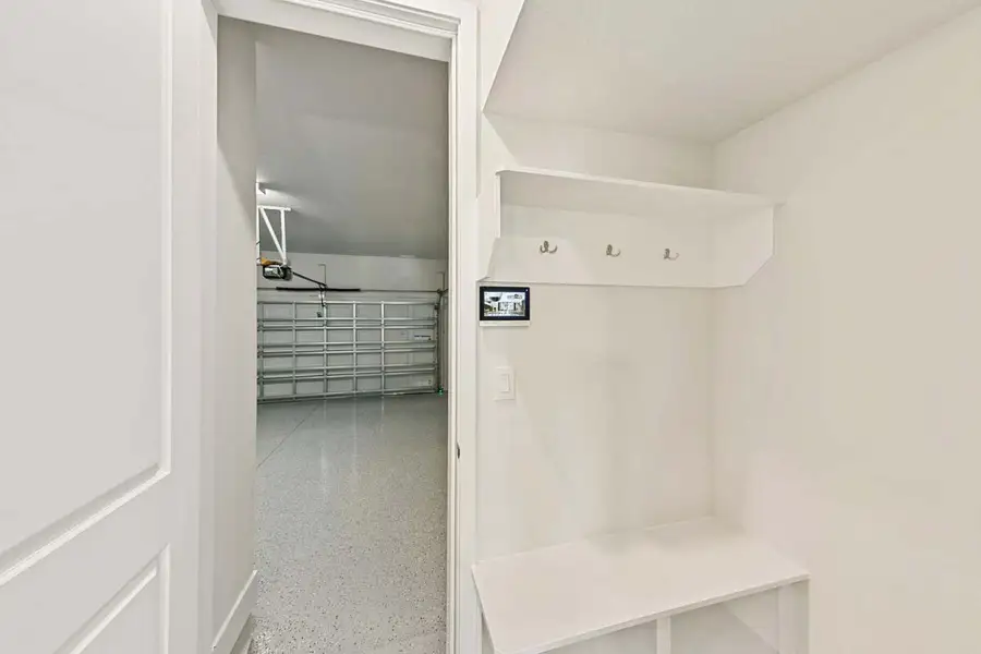 The Bayshore - Mudroom