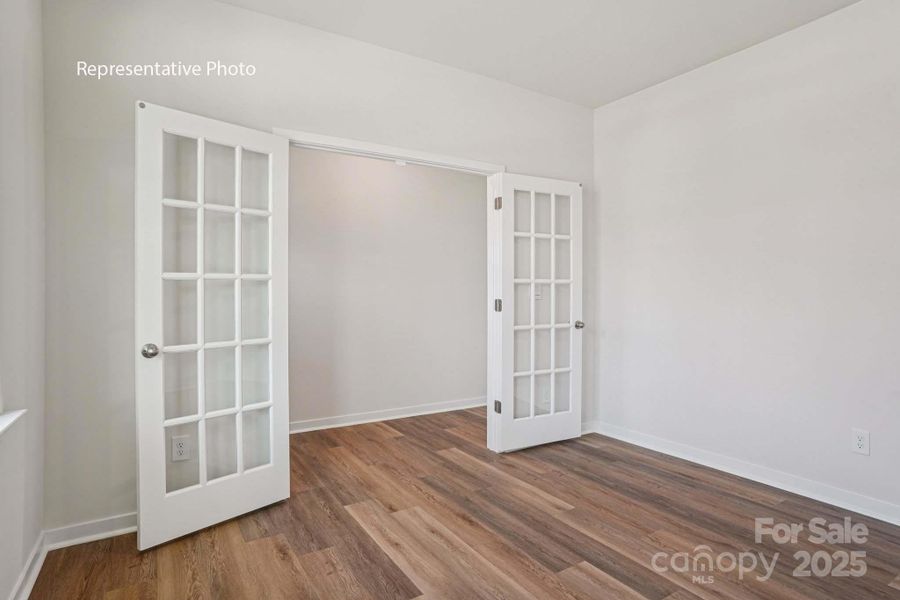 Spacious, unfurnished interior of a new home in Calvin Creek, Troutman (Image 14).