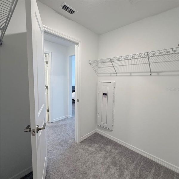 Spacious, unfurnished interior of a new home in , Zephyrhills (Image 27).