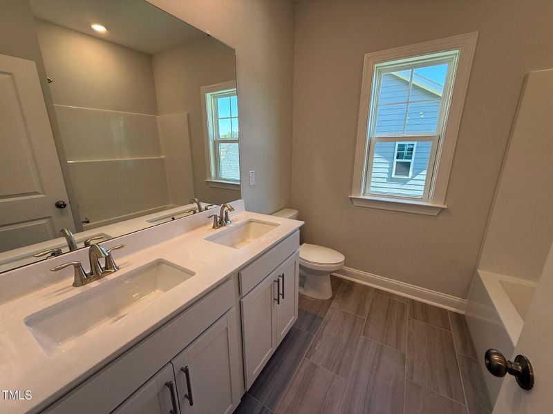 35 2nd floor hall bath