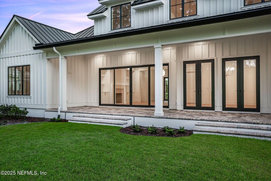 Exterior details of a home in River Landing at Nocatee (DF Luxury Homes), Ponte Vedra (Image 4).