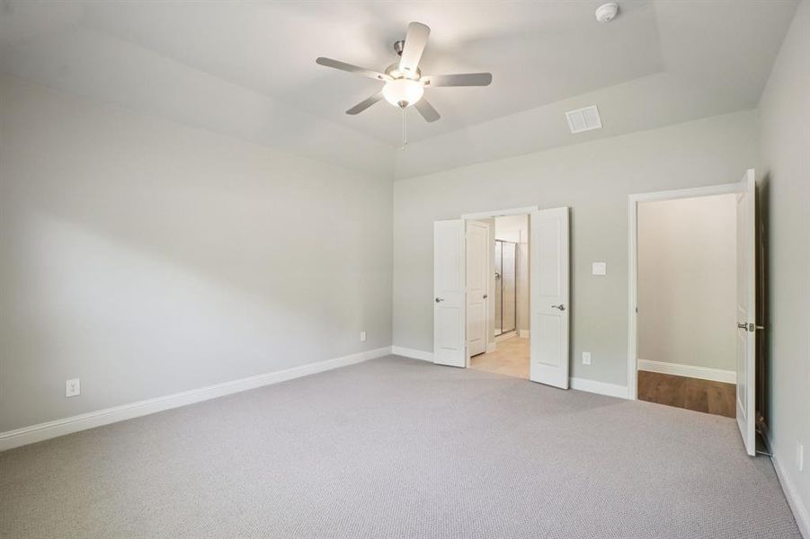 Photo is not of the actual home, but is an inspirational photo of builder’s model home and may depict options, furnishings, and/or decorator features that are not included. Photo is not of the actual home, but is an inspirational photo of builder’s model home and may depict options, furnishings, and/or decorator features that are not included.
