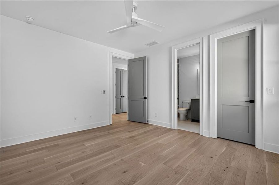 Spacious, unfurnished interior of a new home in , Alpharetta (Image 41).