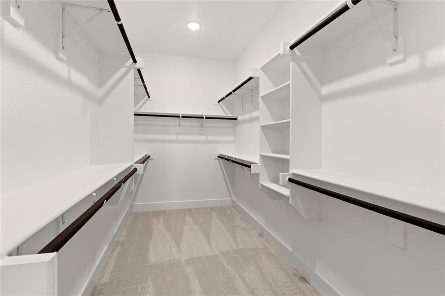 21. 2512 Rolling Hills - Closet 21. 2512 Rolling Hills - Closet