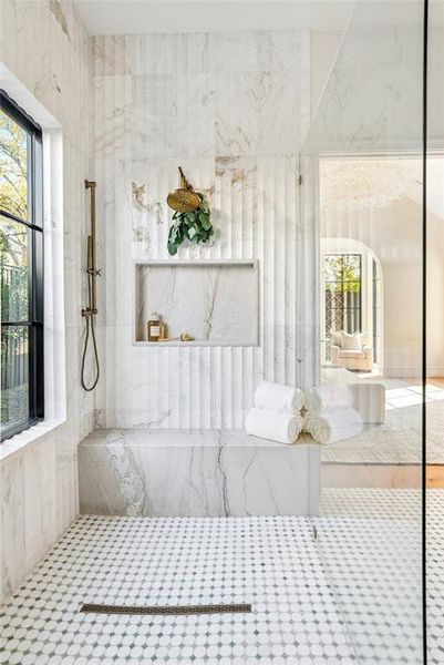 Furnished interior view inside a new home in , Dallas (Image 10).