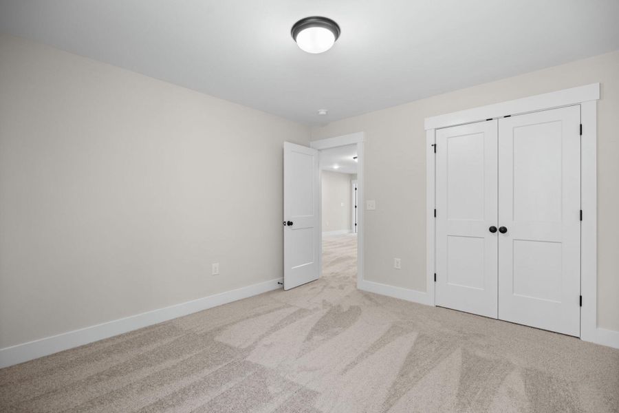 Spacious, unfurnished interior of a new home in Harbor Crossing, Greensboro (Image 34).