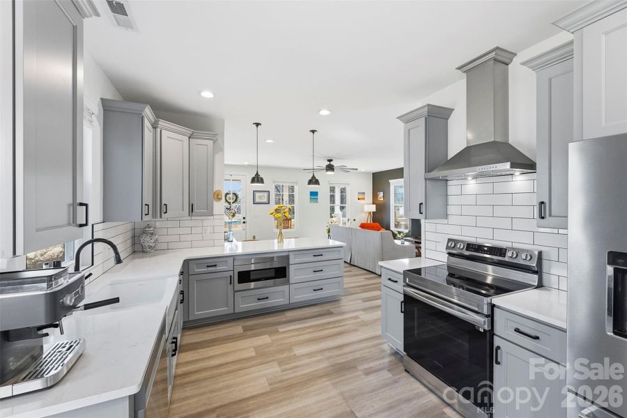 White Quartz Countertops White Quartz Countertops