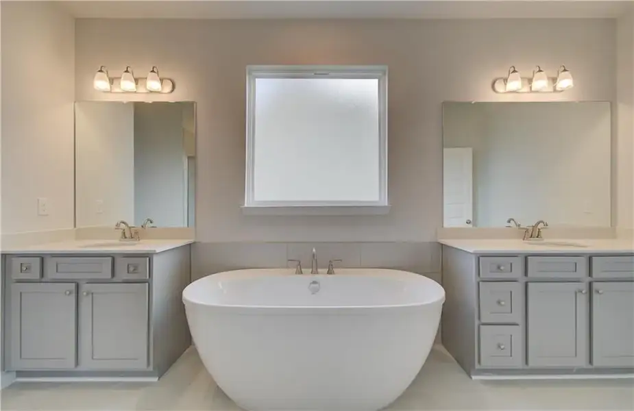 Furnished interior view inside a new home in Grandview at Millers Mill, Stockbridge (Image 8).