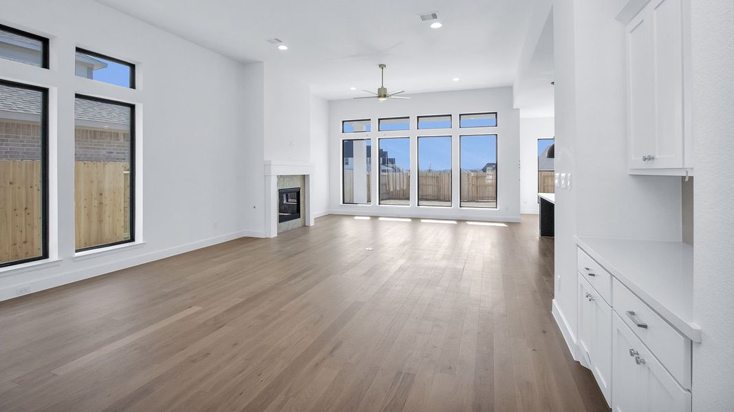 Spacious, unfurnished interior of a new home in Briarley, Montgomery (Image 19).