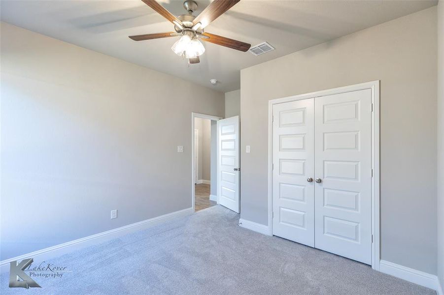 Spacious, unfurnished interior of a new home in , Abilene (Image 20).