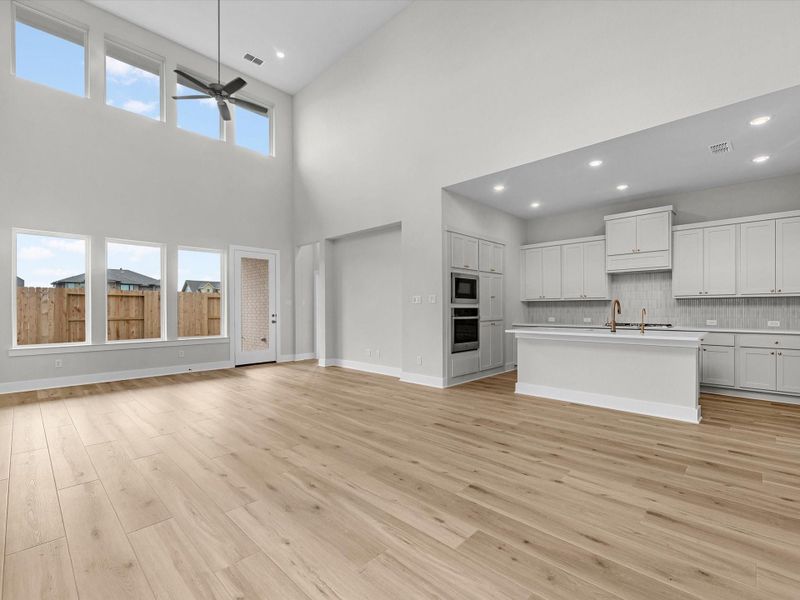 Spacious, unfurnished interior of a new home in Jubilee 50′, Hockley (Image 12).