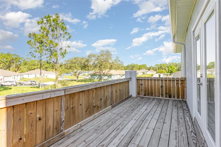 Exterior details and patio area of a home in , Palm Bay (Image 19).