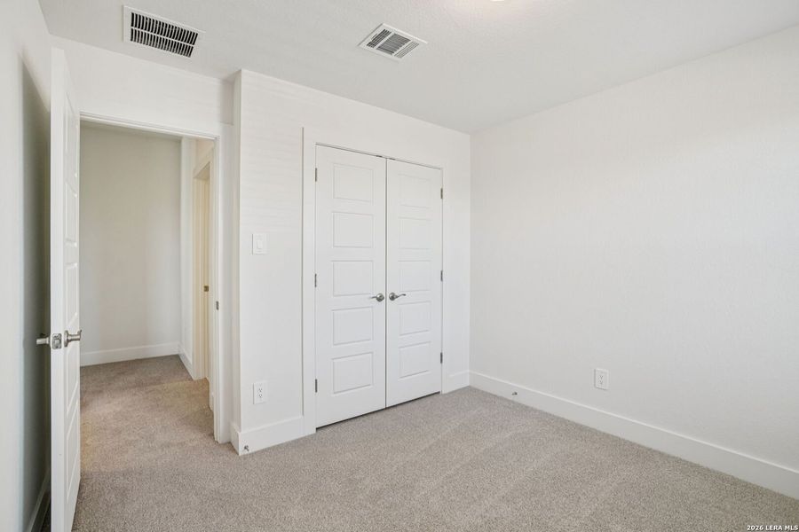 Spacious, unfurnished interior of a new home in Carmel Ranch, Schertz (Image 38).