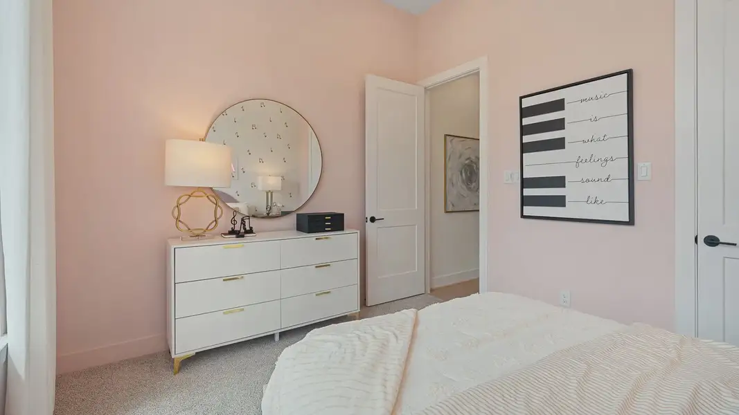 Representative furnished interior of a home built from the Hampton by Chesmar Homes in Wildrye 60', Waller (Image 6).