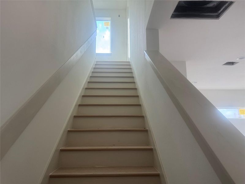 Image 6 of a home in .