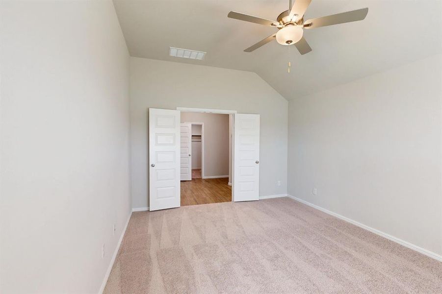 Spacious, unfurnished interior of a new home in Meadow Park, Denton (Image 14). Spacious, unfurnished interior of a new home in Meadow Park, Denton (Image 14).