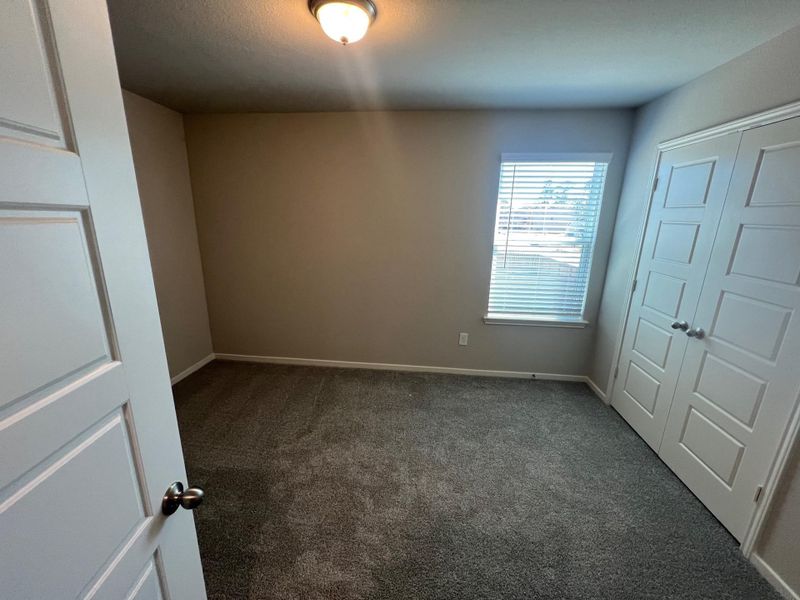 Spacious, unfurnished interior of a new home in Woodland Lakes, Huffman (Image 4).