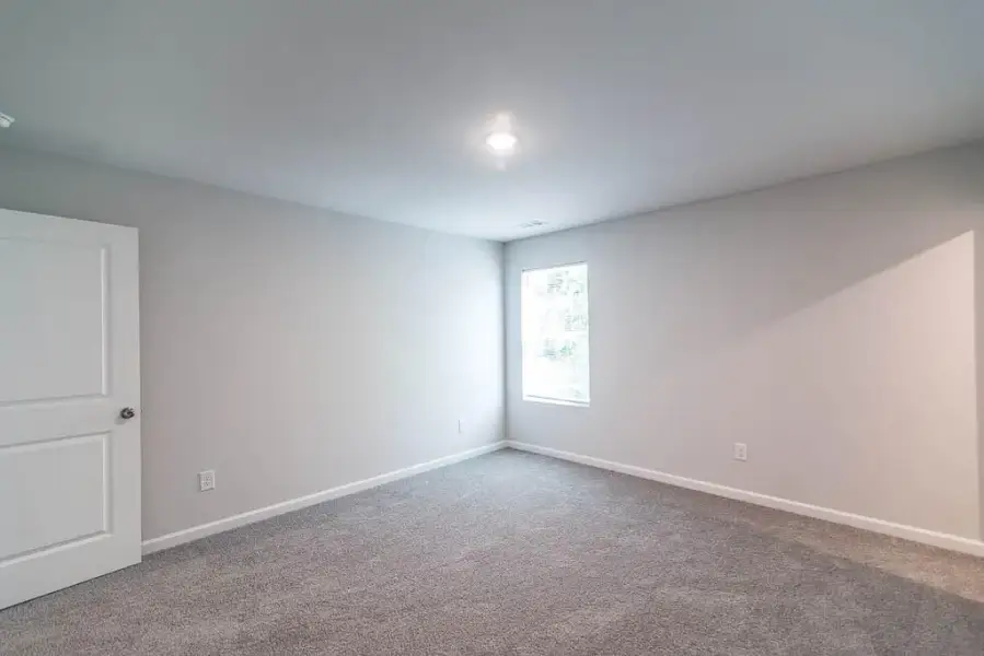Spacious, unfurnished interior of a new home in , Douglasville (Image 16).
