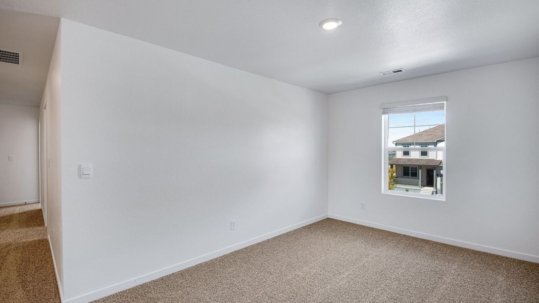 Spacious, unfurnished interior of a new home in Vista Meadows, Fort Lupton (Image 18). Spacious, unfurnished interior of a new home in Vista Meadows, Fort Lupton (Image 18).