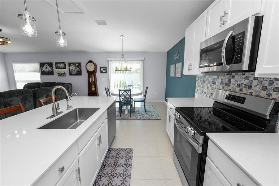 Furnished interior view inside a new home in Hunt Club Groves, Lake Wales (Image 20).