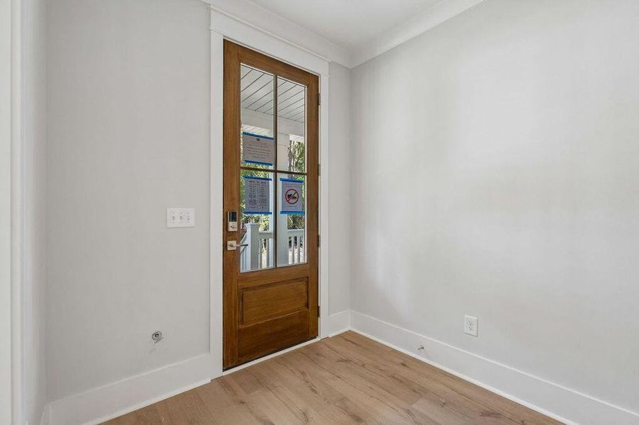 Spacious, unfurnished interior of a new home in Kings River Preserve, Hollywood (Image 35). Spacious, unfurnished interior of a new home in Kings River Preserve, Hollywood (Image 35).