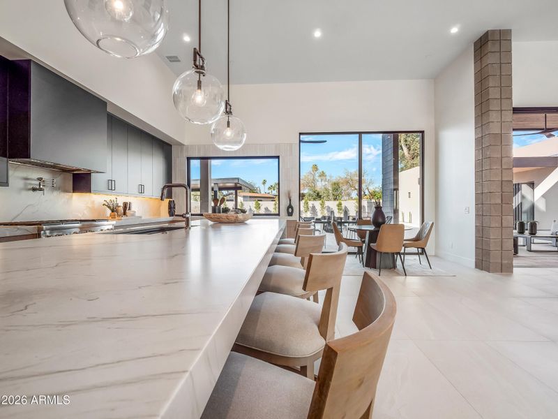 80_p2411520 80_p2411520