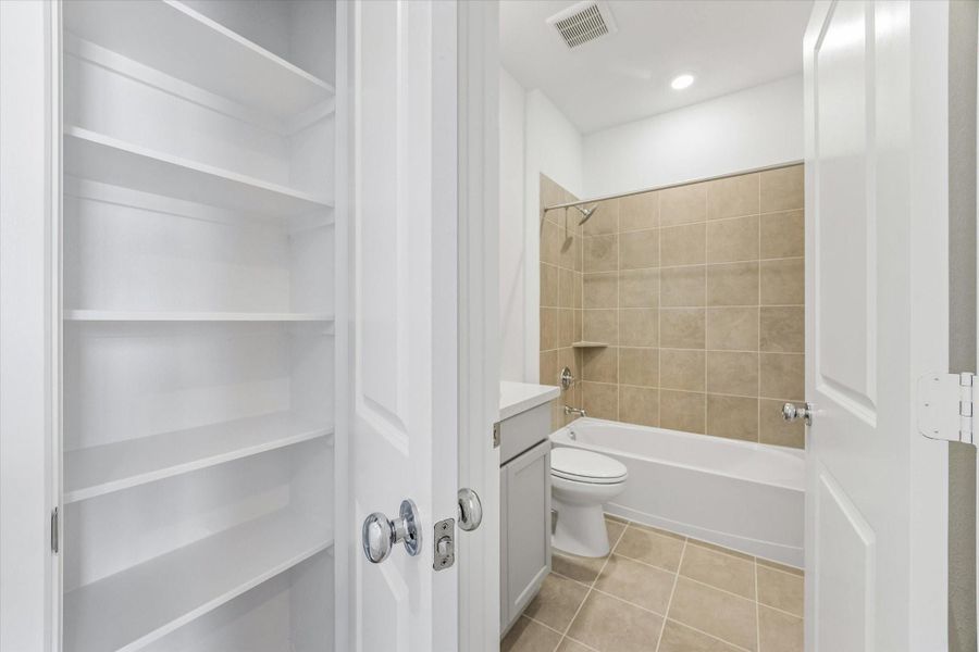 Furnished interior view inside a new home in Bridge Creek 45s and 50s, Cypress (Image 20).