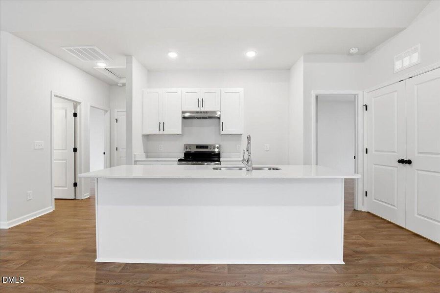 11-411 N Virginia St-11