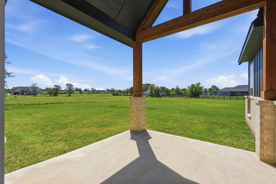 Exterior details and patio area of a home in , Montgomery (Image 3).