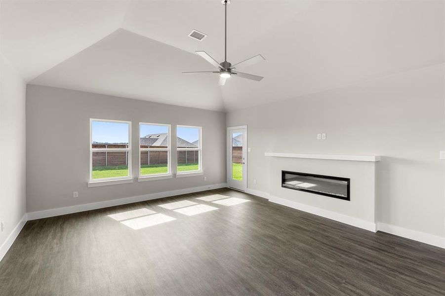 13. 1848 Jasmin - Family (2)