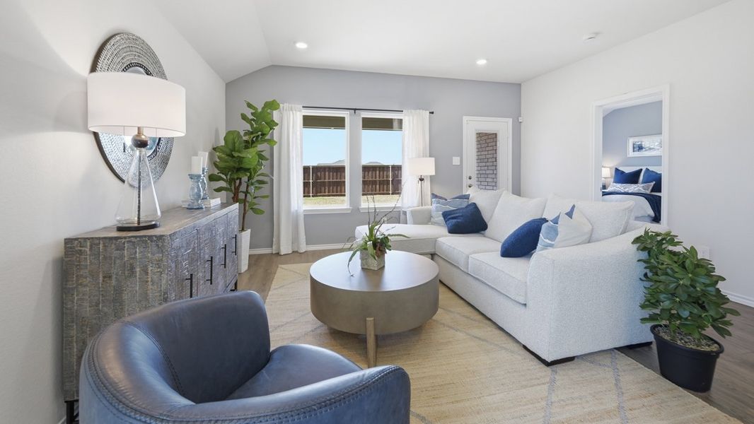 Representative furnished interior of a home built from the Elgin by D.R. Horton in Sanger Circle, Sanger (Image 8).