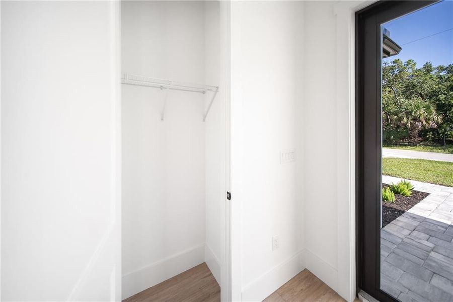 Spacious, unfurnished interior of a new home in , Port Charlotte (Image 59). Spacious, unfurnished interior of a new home in , Port Charlotte (Image 59).