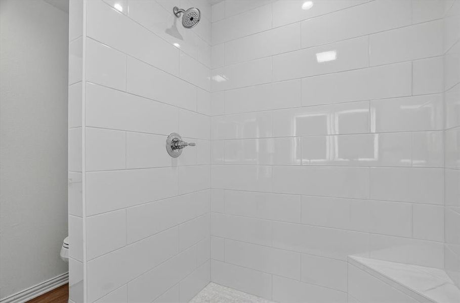 Close-up of interior finishes inside a home in , Lake Worth (Image 15).