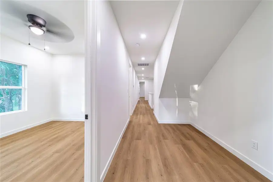 Spacious, unfurnished interior of a new home in , Dallas (Image 21).