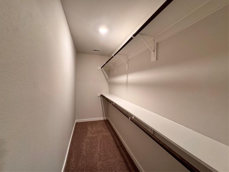 Spacious, unfurnished interior of a new home in Santa Fe, Cleveland (Image 13). Spacious, unfurnished interior of a new home in Santa Fe, Cleveland (Image 13).