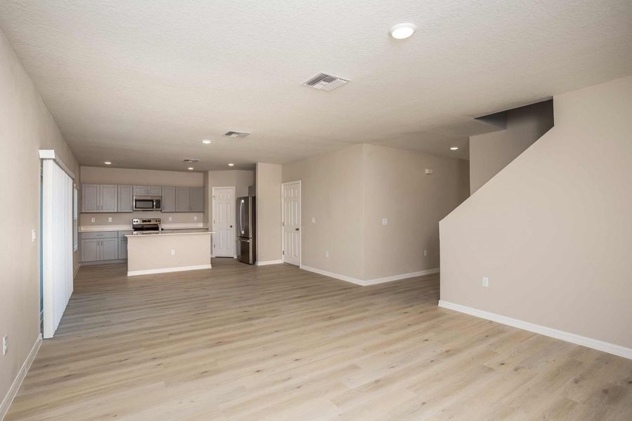 Spacious, unfurnished interior of a new home in Lawson Dunes, Haines City (Image 19). Spacious, unfurnished interior of a new home in Lawson Dunes, Haines City (Image 19).