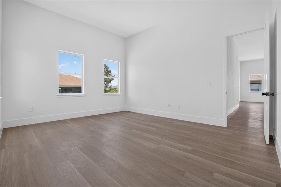Spacious, unfurnished interior of a new home in , Port Charlotte (Image 43).