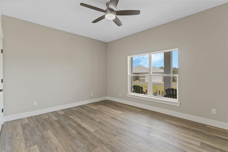 Spacious, unfurnished interior of a new home in , Umatilla (Image 17).