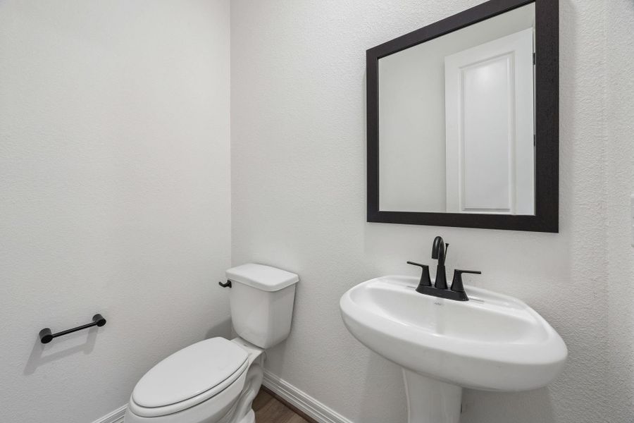 Furnished interior view inside a new home in Brookewater, Rosenberg (Image 5).