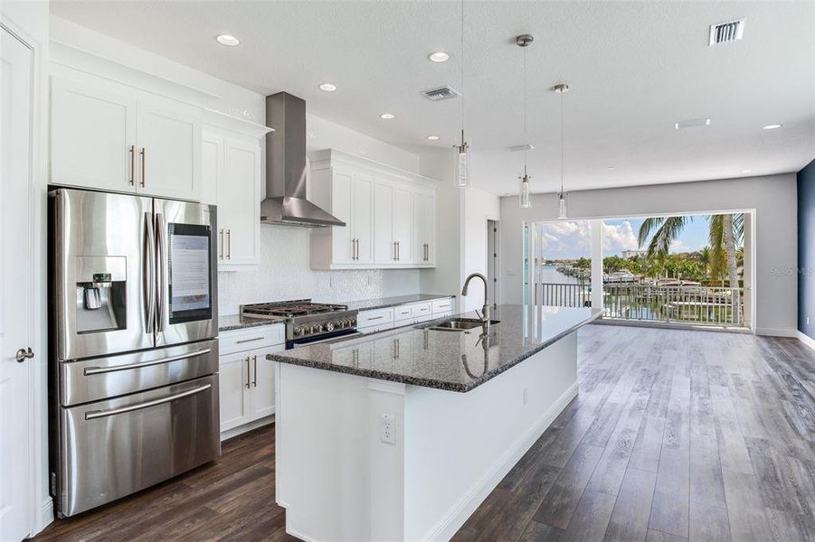 Furnished interior view inside a new home in , Treasure Island (Image 32).