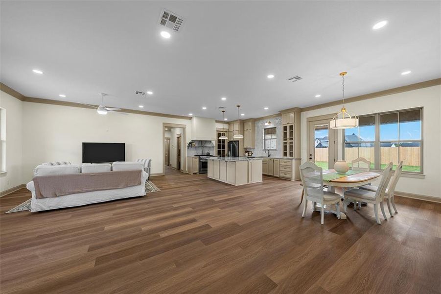 Furnished interior view inside a new home in , Robinson (Image 15).