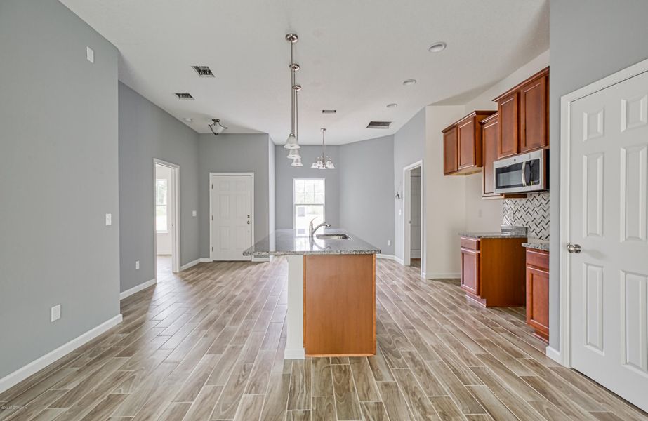 Image 43 of a home in .