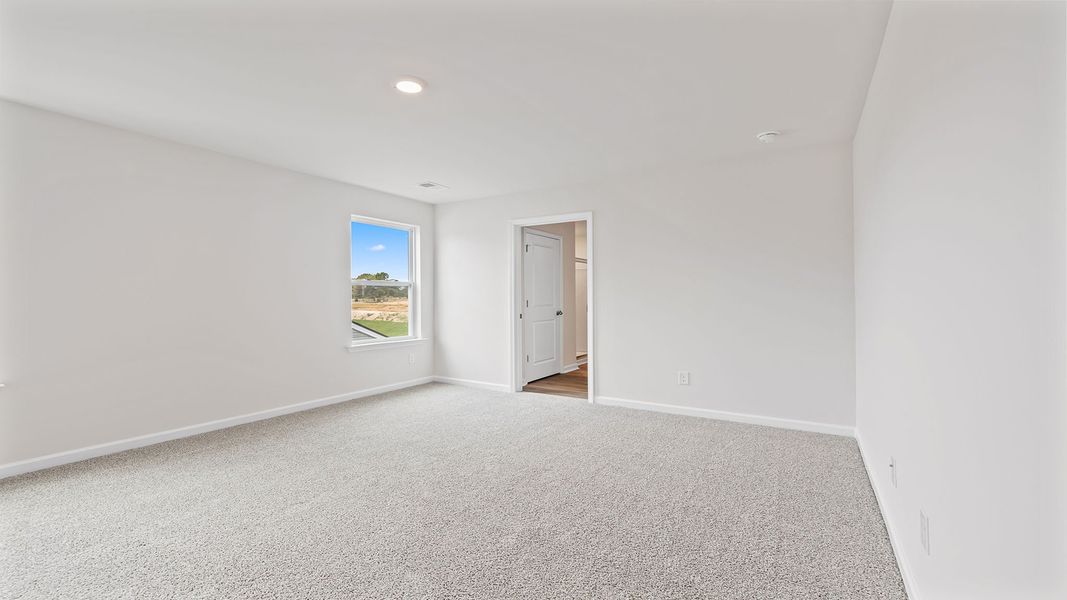 Spacious, unfurnished interior of a new home in Durbin Meadows, Fountain Inn (Image 25).