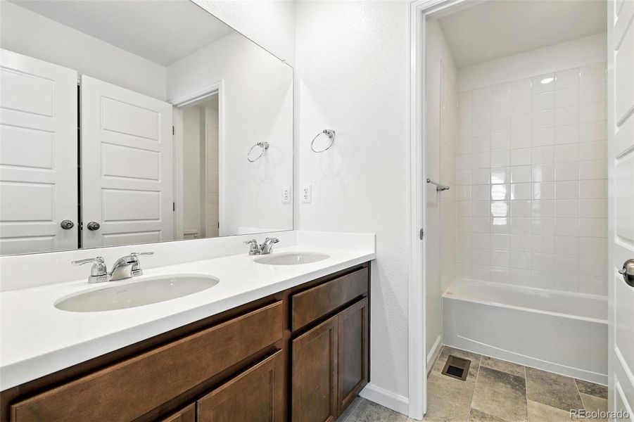 2087 Generations Aly ~ Ready Now 2087 Generations Aly ~ Ready Now