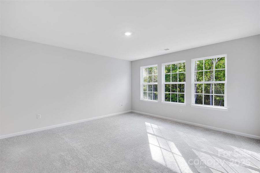 Spacious, unfurnished interior of a new home in Village of Waxhaw, Waxhaw (Image 13).