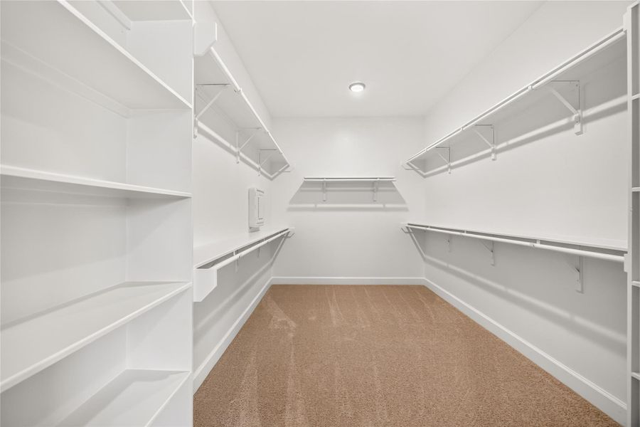 Spacious, unfurnished interior of a new home in , Houston (Image 27).