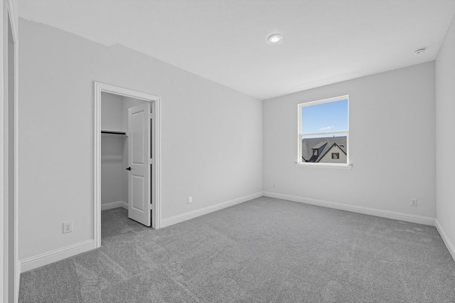 Spacious, unfurnished interior of a new home in The Ridge at Northlake, Northlake (Image 32).