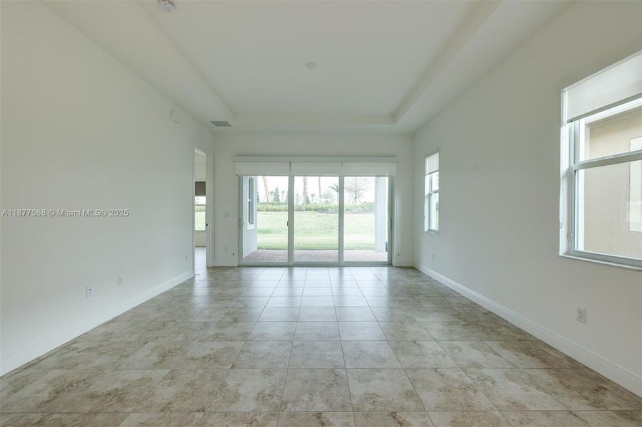 Spacious, unfurnished interior of a new home in , Port St. Lucie (Image 25).